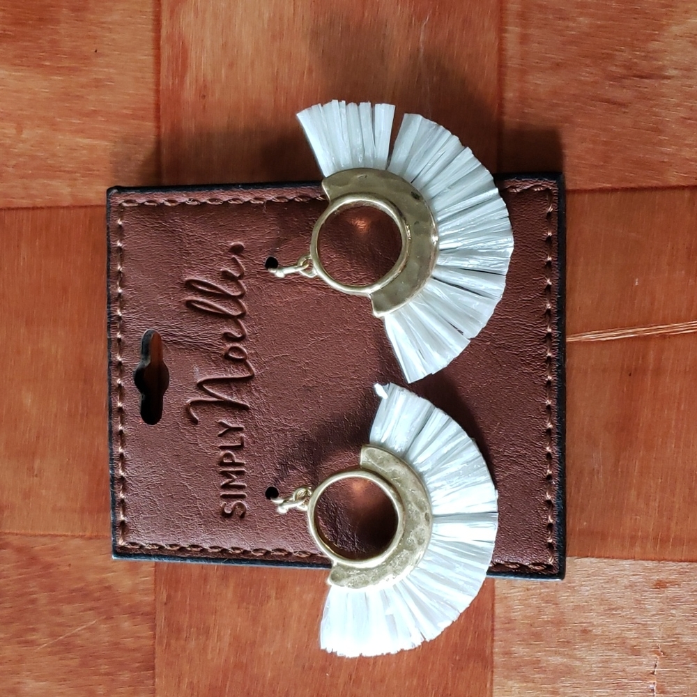 Simply Noelle Fan Earrings